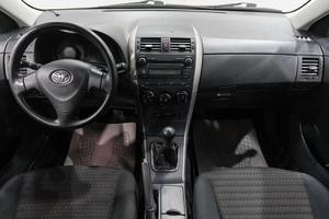 Седан Toyota Corolla 2008 года, 829000 рублей, Новокузнецк