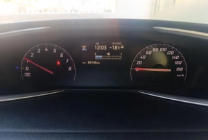 Минивэн Toyota Sienta 2017 года, 1200000 рублей, Красноярск