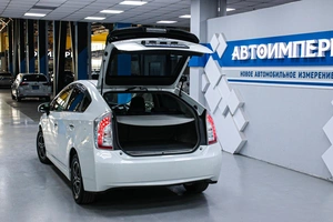 Лифтбек Toyota Prius 2012 года, 1088000 рублей, Солонцы