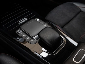 Седан Mercedes-benz CLA-класс 2020 года, 2620000 рублей, Краснодар
