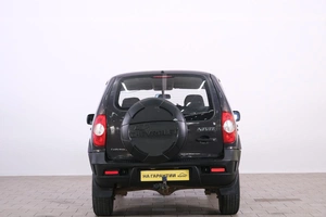 Внедорожник Chevrolet Niva 2013 года, 619000 рублей, Омск