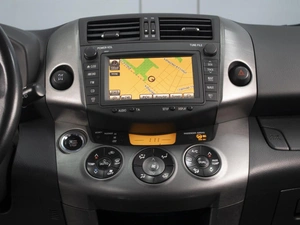 Внедорожник Toyota RAV4 2011 года, 1690000 рублей, Омск