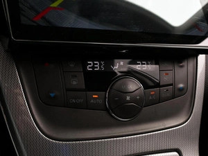 Хетчбэк Nissan Tiida 2015 года, 1097000 рублей, Волгоград