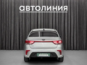 Седан Kia Rio 2019 года, 949000 рублей, Красноярск