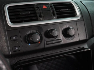 Хетчбэк Skoda Fabia 2009 года, 649000 рублей, Воронеж