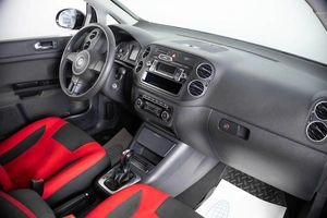 Хетчбэк Volkswagen Golf Plus 2012 года, 749000 рублей, Пермь