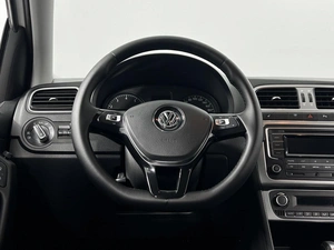 Седан Volkswagen Polo 2017 года, 998900 рублей, Казань