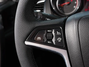 Седан Opel Astra 2013 года, 615000 рублей, Тверь