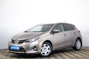 Хетчбэк Toyota Auris 2013 года, 1229000 рублей, Пермь