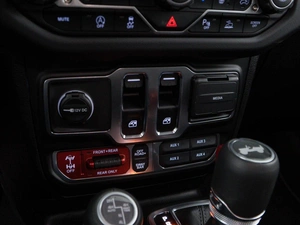 Внедорожник Jeep Wrangler 2025 года, 9749999 рублей, Москва