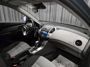 Универсал Chevrolet Cruze 2013 года, 890000 рублей, Красноярск