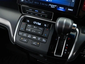 Минивэн Honda Stepwgn Spada 2021 года, 3137900 рублей, Москва