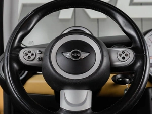 Хетчбэк MINI Cooper S 2007 года, 890000 рублей, Тюмень