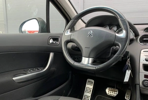Седан Peugeot 408 2015 года, 650000 рублей, Солонцы