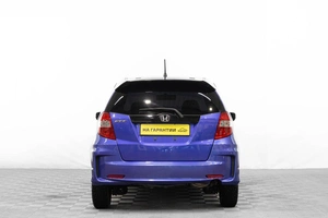 Хетчбэк Honda Fit 2011 года, 909000 рублей, Барнаул