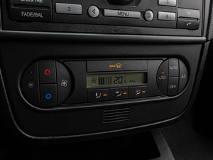 Хетчбэк Ford Fiesta 2006 года, 560000 рублей, Краснодар