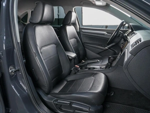 Седан Volkswagen Passat 2017 года, 1729000 рублей, Сургут