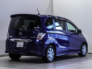 Минивэн Honda Freed 2011 года, 1040000 рублей, Красноярск