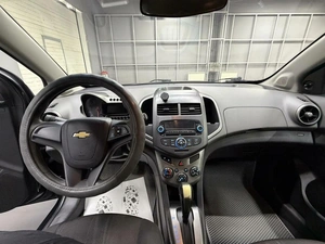 Хетчбэк Chevrolet Aveo 2012 года, 697000 рублей, Красноярск