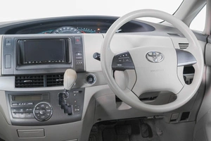 Минивэн Toyota Estima 2011 года, 659000 рублей, Кемерово