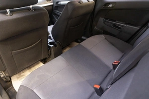 Хетчбэк Opel Astra 2012 года, 669000 рублей, Новосибирск