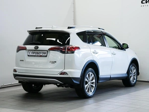 Внедорожник Toyota RAV4 2016 года, 2350000 рублей, Красноярск