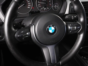 Седан BMW 3 серия 2016 года, 2309000 рублей, Красный Пахарь