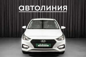 Седан Hyundai Solaris 2017 года, 1070000 рублей, Красноярск