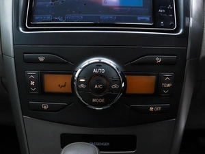 Седан Toyota Corolla Axio 2009 года, 790000 рублей, Красноярск