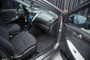Седан Hyundai Solaris 2011 года, 799000 рублей, Красноярск