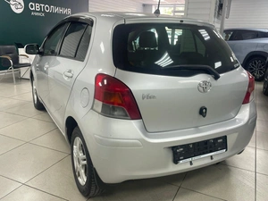 Хетчбэк Toyota Vitz 2008 года, 599000 рублей, Ачинск