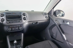 Внедорожник Volkswagen Tiguan 2013 года, 1189000 рублей, Пермь