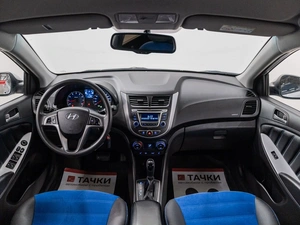 Седан Hyundai Solaris 2016 года, 1149000 рублей, Красноярск