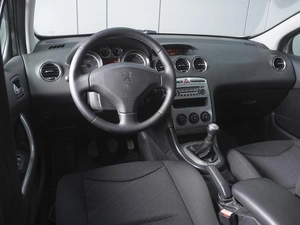 Хетчбэк Peugeot 308 2011 года, 699000 рублей, Ростов-на-Дону