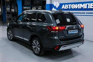 Внедорожник Mitsubishi Outlander 2019 года, 2098000 рублей, Солонцы