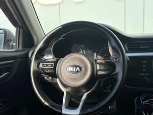 Седан Kia Rio 2017 года, 1190000 рублей, Ижевск