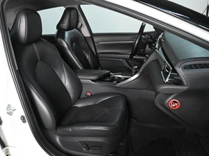 Седан Toyota Camry 2019 года, 1939000 рублей, Аксай