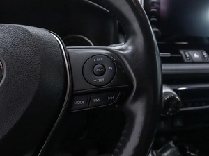 Внедорожник Toyota RAV4 2021 года, 3495000 рублей, Красноярск