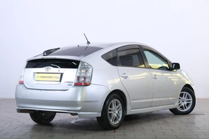 Лифтбек Toyota Prius 2008 года, 929000 рублей, Омск