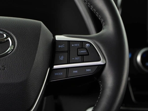 Внедорожник Toyota Highlander 2021 года, 5819888 рублей, Москва