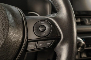 Внедорожник Toyota RAV4 2020 года, 3779000 рублей, Челябинск