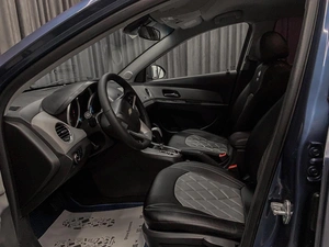 Седан Chevrolet Cruze 2013 года, 639000 рублей, Красноярск