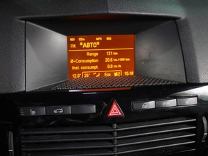 Седан Opel Astra 2012 года, 749000 рублей, Воронеж