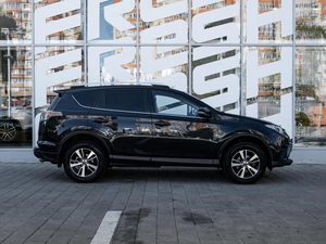 Внедорожник Toyota RAV4 2017 года, 1997000 рублей, Ставрополь