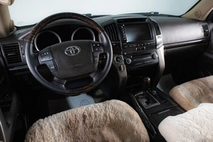 Внедорожник Toyota Land Cruiser 2011 года, 3249000 рублей, Сургут