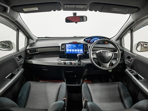 Минивэн Honda Freed 2012 года, 1070000 рублей, Красноярск