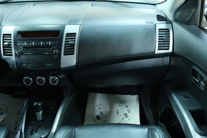 Внедорожник Mitsubishi Outlander 2010 года, 1249000 рублей, Омск