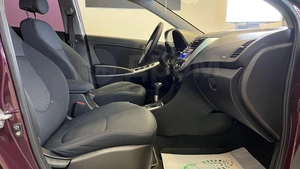 Хетчбэк Hyundai Solaris 2013 года, 948000 рублей, Красноярск