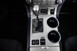 Внедорожник Toyota Highlander 2013 года, 1949000 рублей, Пермь