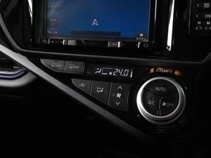 Хетчбэк Toyota Aqua 2017 года, 1049000 рублей, Ростов-на-Дону